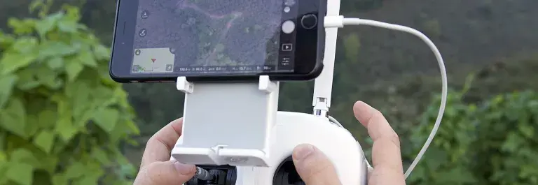 Capturing drone footage of hazelnuts in Turkey © Giuseppe Cipriani for UTZ